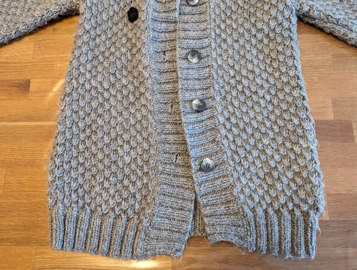 Gilet long à capuche tricoté fille 10-12 ans - photo numéro 4