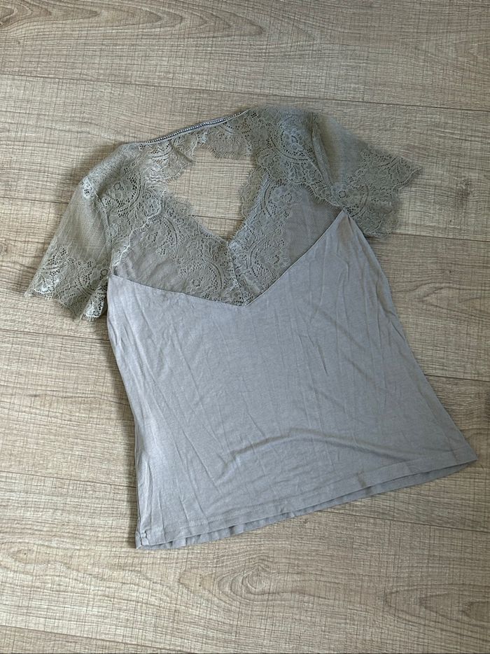 Teeshirt beige kaki avec dentelle Morgan taille S TBE - photo numéro 8