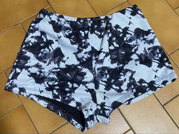 Short tie&die  noir et blanc taille s undiz