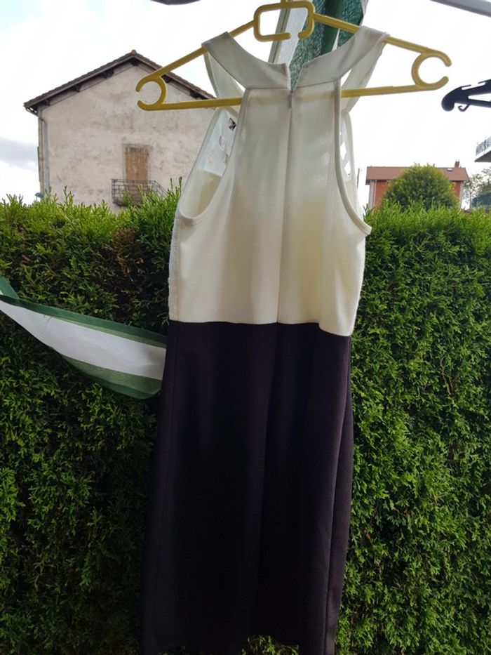 Robe cintrée - photo numéro 2