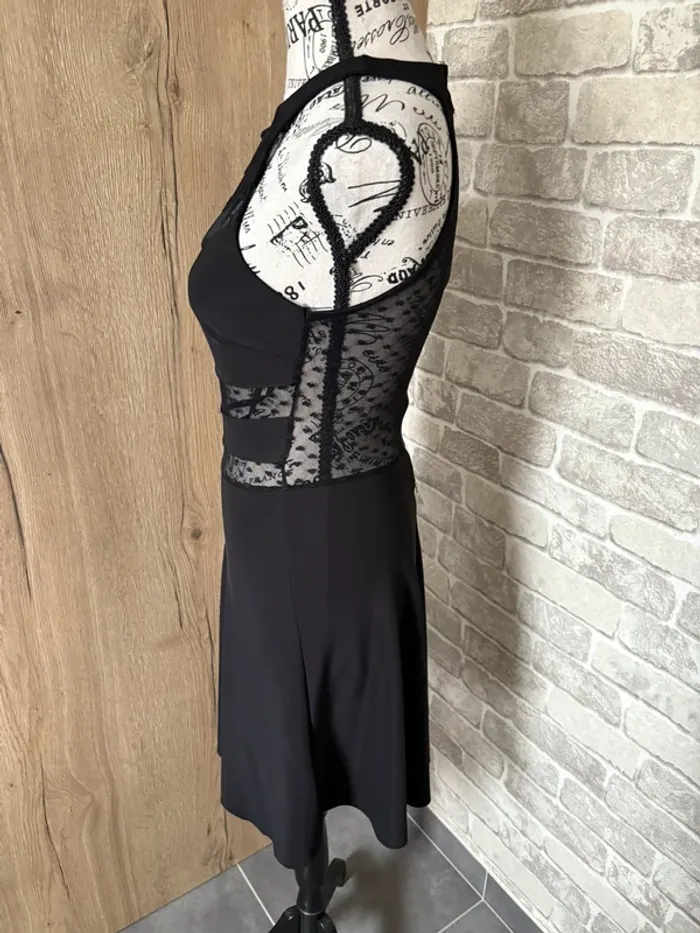 Robe chic en dentelle taille 34 - photo numéro 4