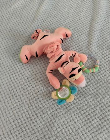 Adorable Tigrou Disney Hochet & Doudou d'Éveil - Parfait pour Bébé !