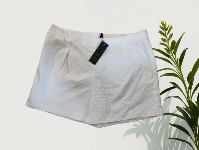 Short Benetton neuf