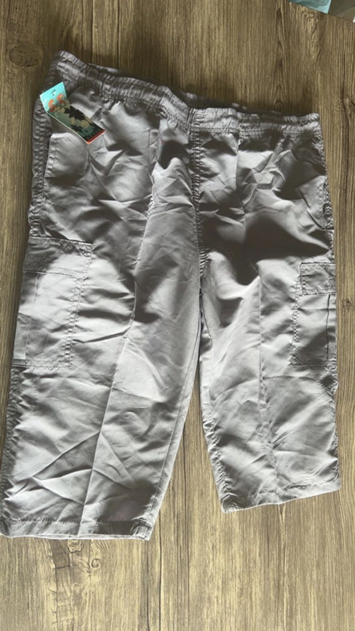 Pantacourt neuf femme / homme M