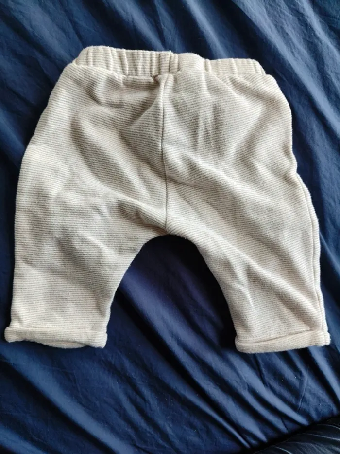 Pantalon chaud mixte Kiabi beige doré 69-72 cm - photo numéro 2