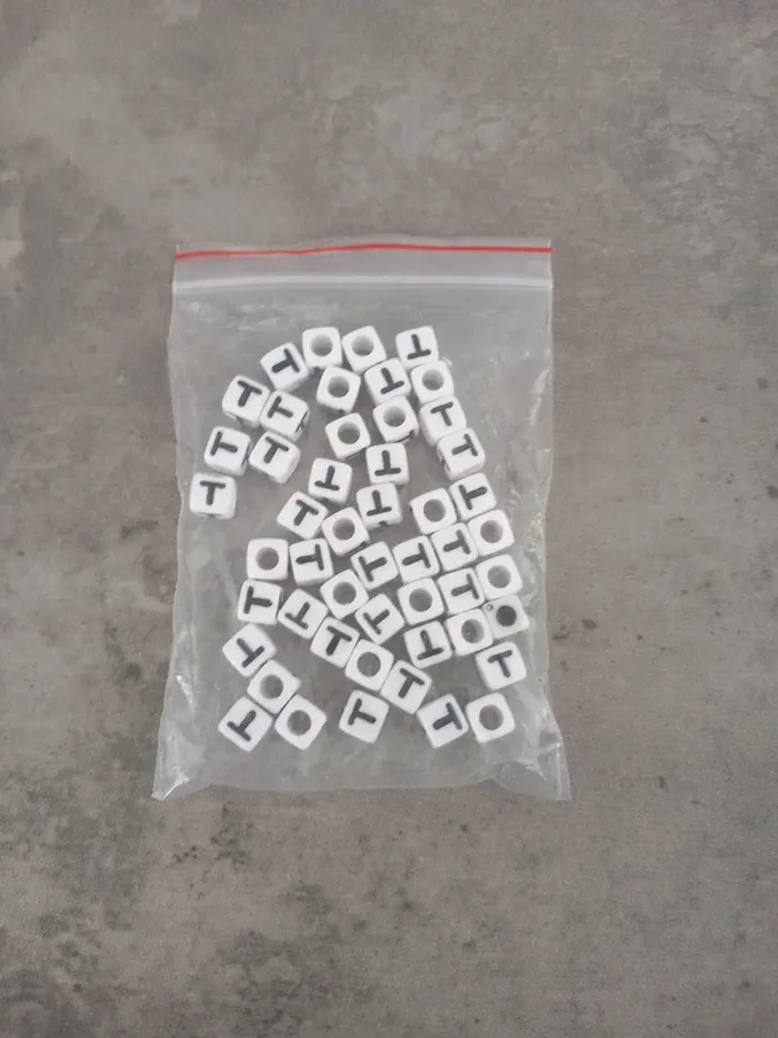 Perles lettres