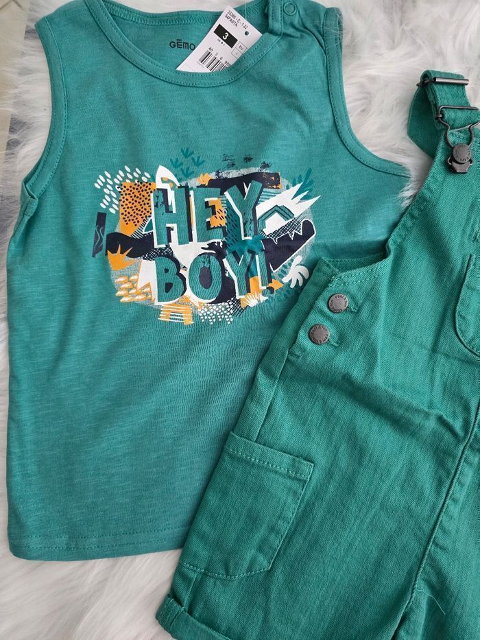 NEUFS (non portés)🏷🏷🥰🤩🥰 superbe ensemble salopette et débardeur 3 ans garçon 💚💚🫶 - photo numéro 6