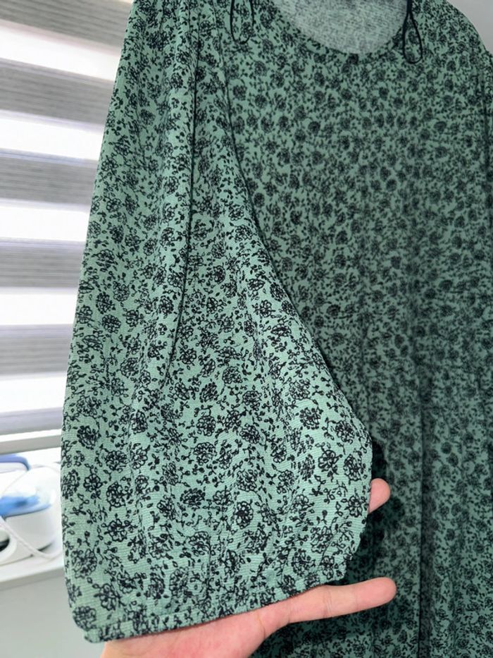 Robe zara fleurie vert neuf - photo numéro 4