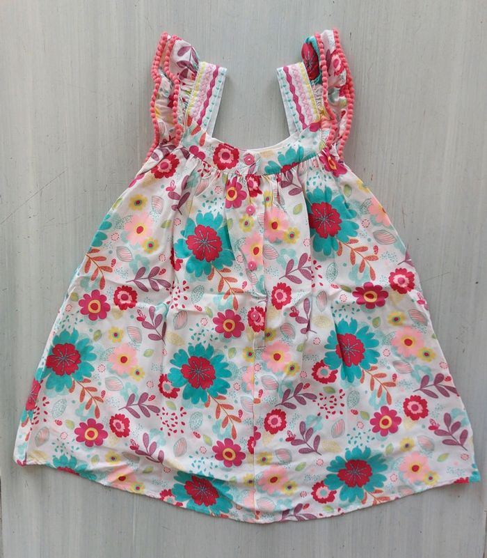 Robe fleurie sans manches 2A - photo numéro 2