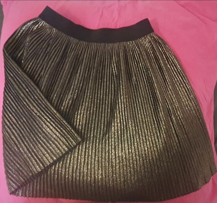 Jupe de fête plissée noire dorée 4 ans
