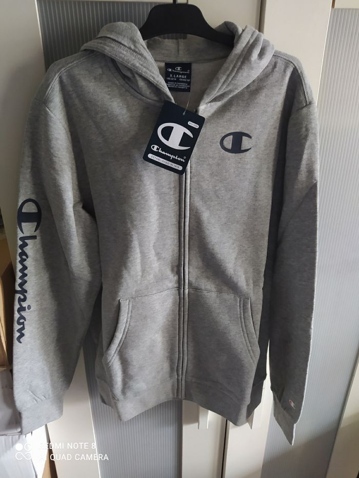 Sweat zippé molletonné taille 13/14ans neuf champion