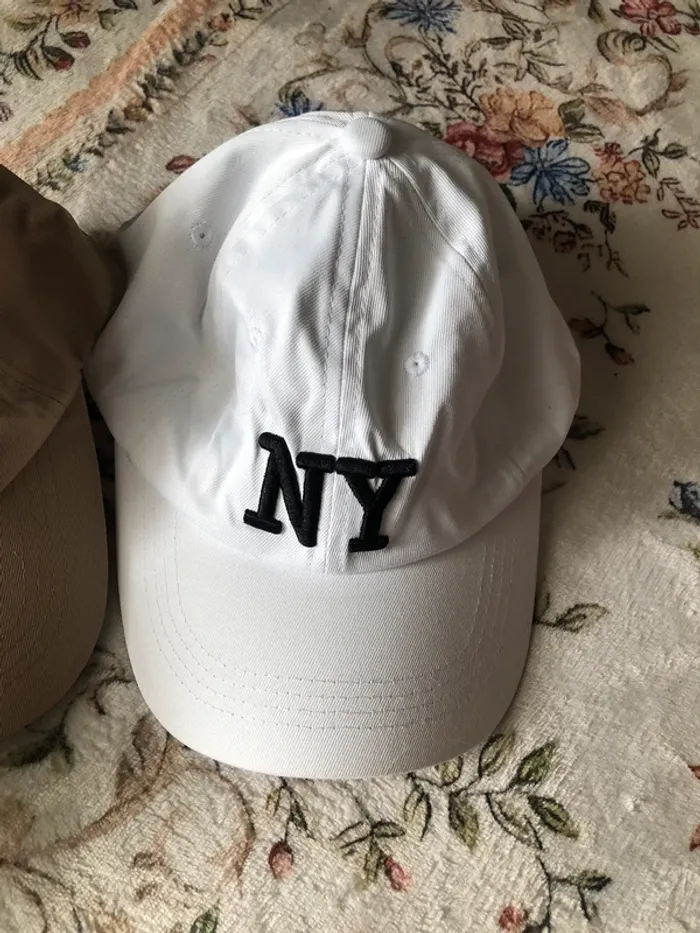 Lot de 3 casquettes neuve mixte NY - photo numéro 7