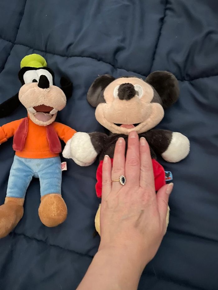 Lots de deux peluches Disney Mickey et dingo - photo numéro 3
