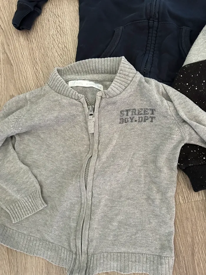 Veste gilet pull 24 mois - photo numéro 3