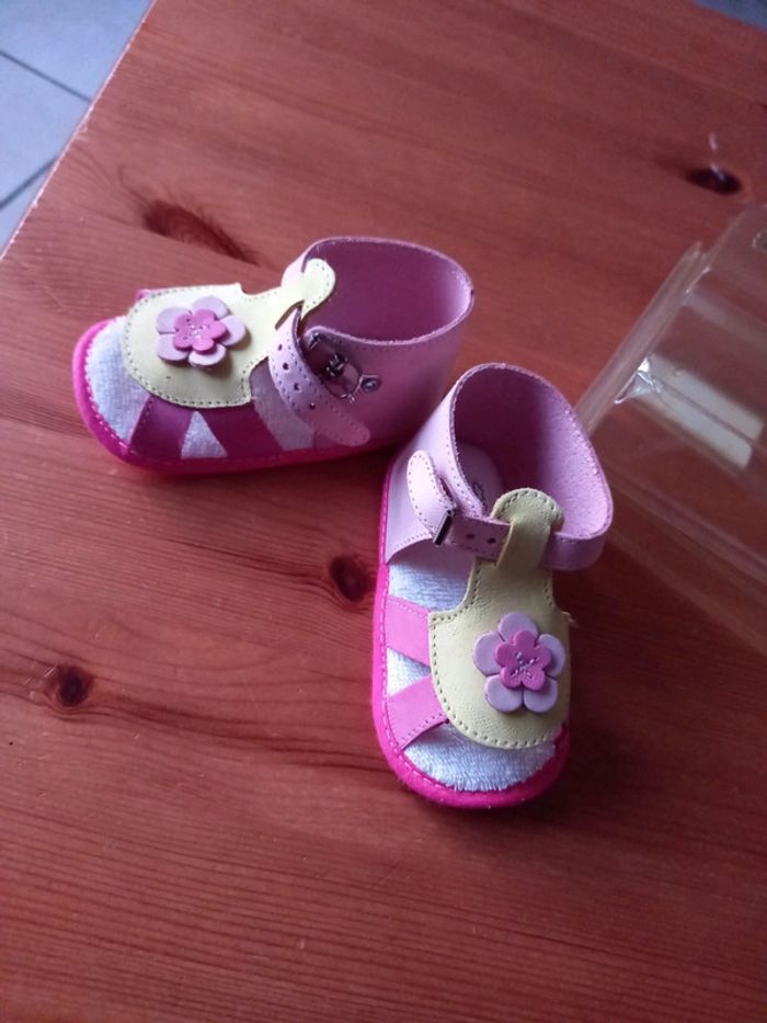 Nue pied bébé 6/12mois - photo numéro 4