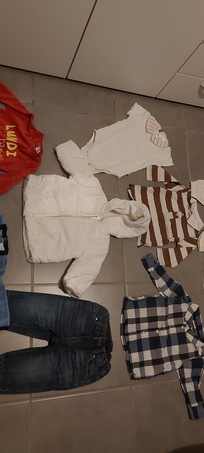 Lot de vêtements garçon taille 6 mois - photo numéro 3