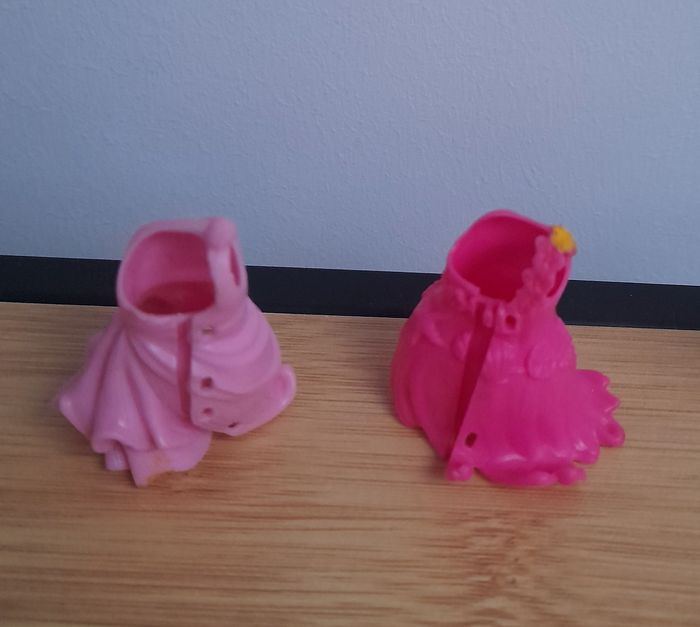 Petite poupée Rosetta  avec 4 robes - photo numéro 6