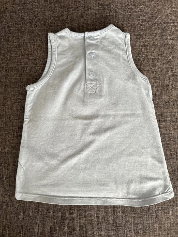 Lot débardeurs 12 mois - photo numéro 5