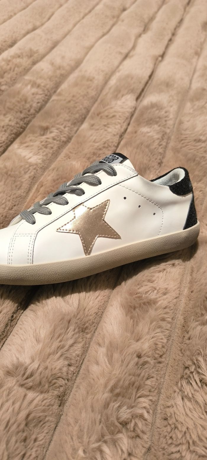 Golden goose superstar taille 38 neuf avec facture et passeport - photo numéro 4