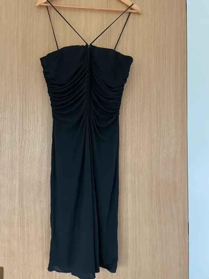 Robe noire Armani Collezioni taille 44