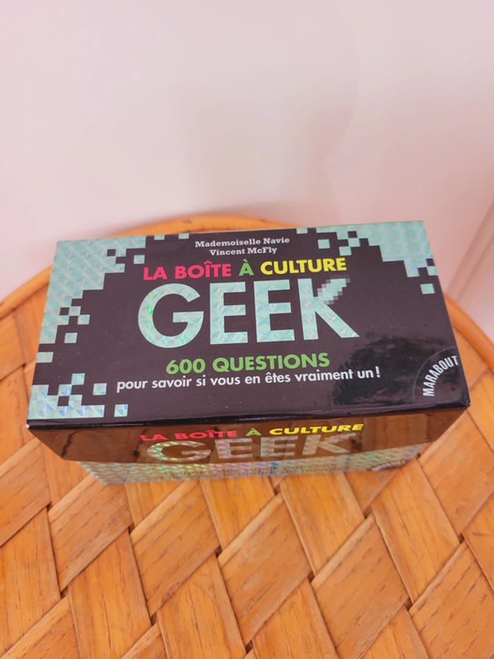 Neuf jeu de société complet Boîte à culture geek cartes apéro connaissances gaming jeux vidéos - photo numéro 2