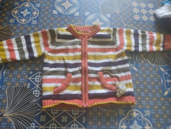 Lots de 7 gilets en 6 mois