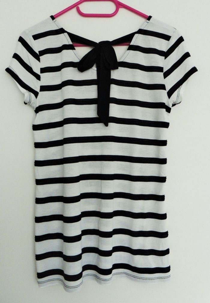 T shirt raye noir et blanc. Camaieu. Taille 38 - photo numéro 5