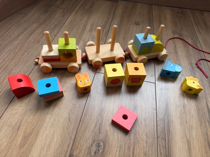 Train en bois encastrable djeco - photo numéro 3