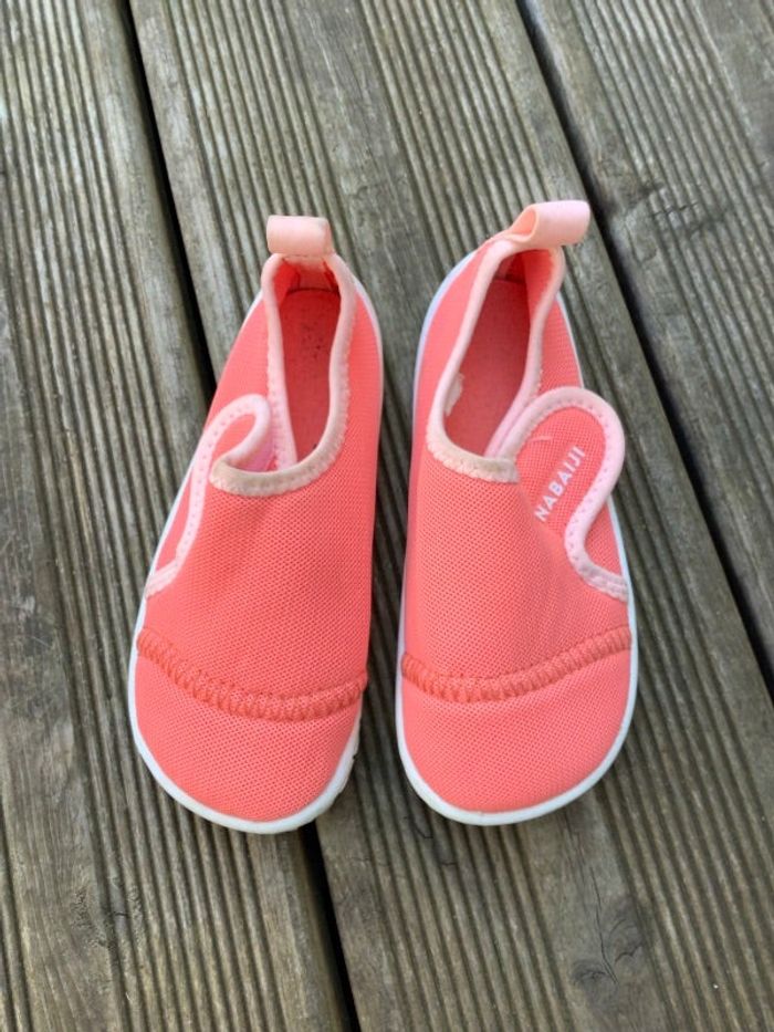 Aquashoes,  chaussures de plage / chaussures aquatiques  Nabaiji (décathlon) 26/27 corail