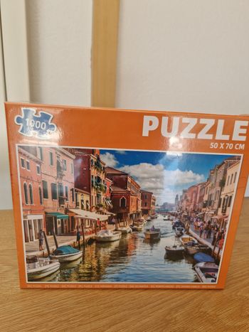 Puzzle 1000 pieces