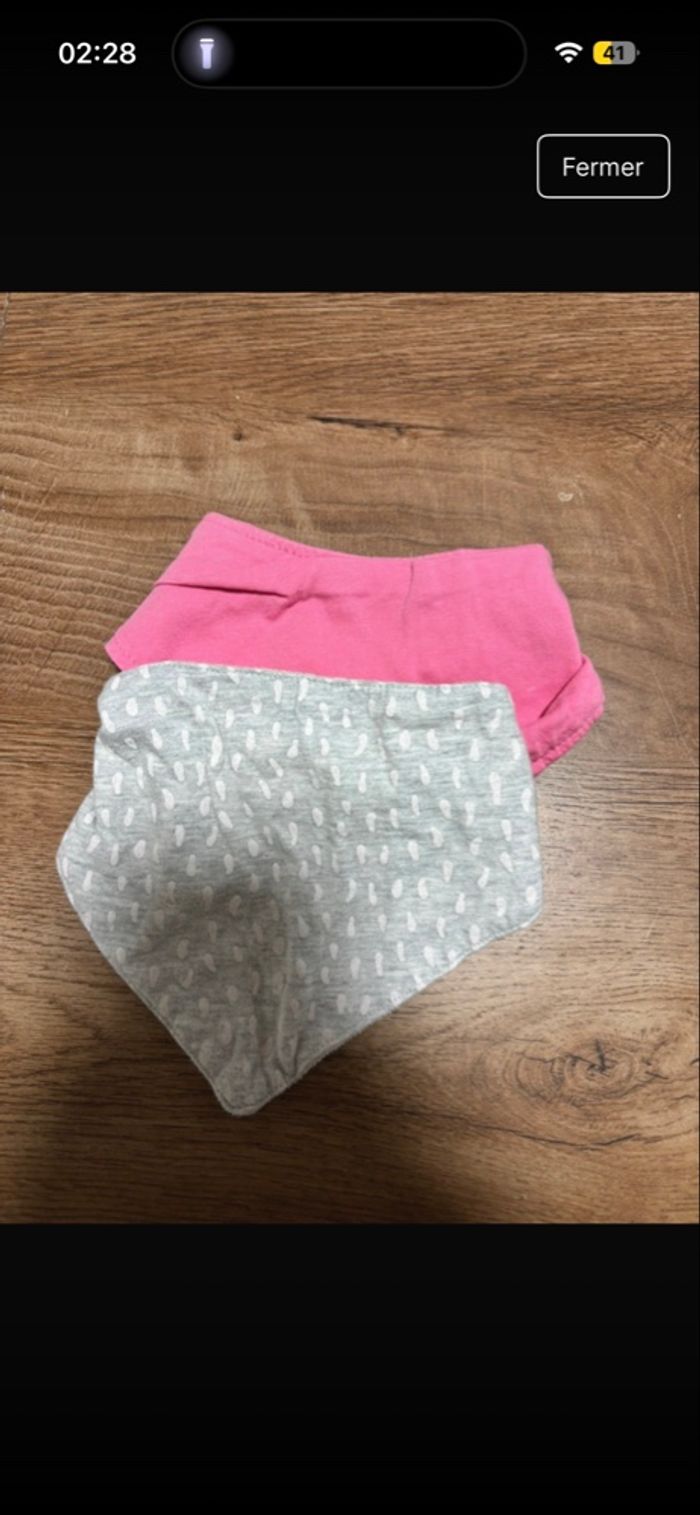 Moufles et « bavoir » - photo numéro 2