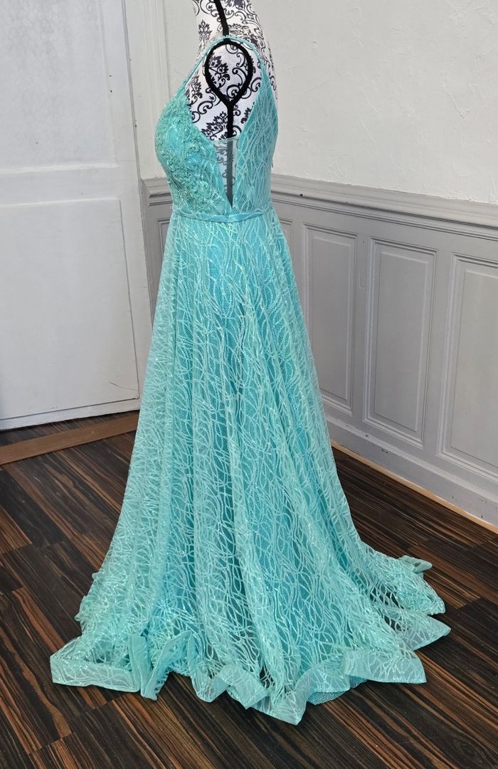 Robe de soirée vert d'eau pailleté taille 40 L - photo numéro 6