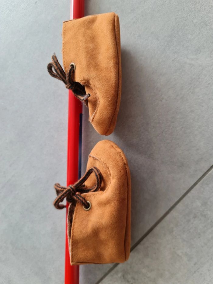 Chaussure Chausson bébé 6-9 mois - photo numéro 3