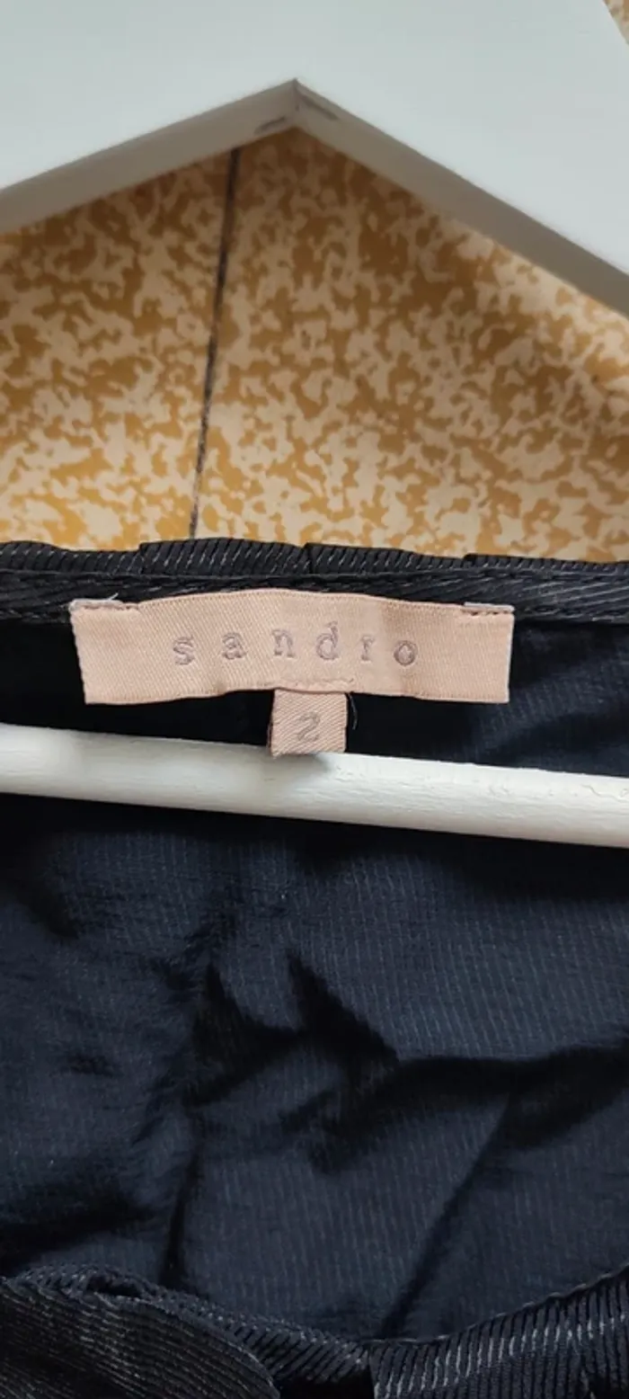 Robe noire Sandro taille 2 - photo numéro 2