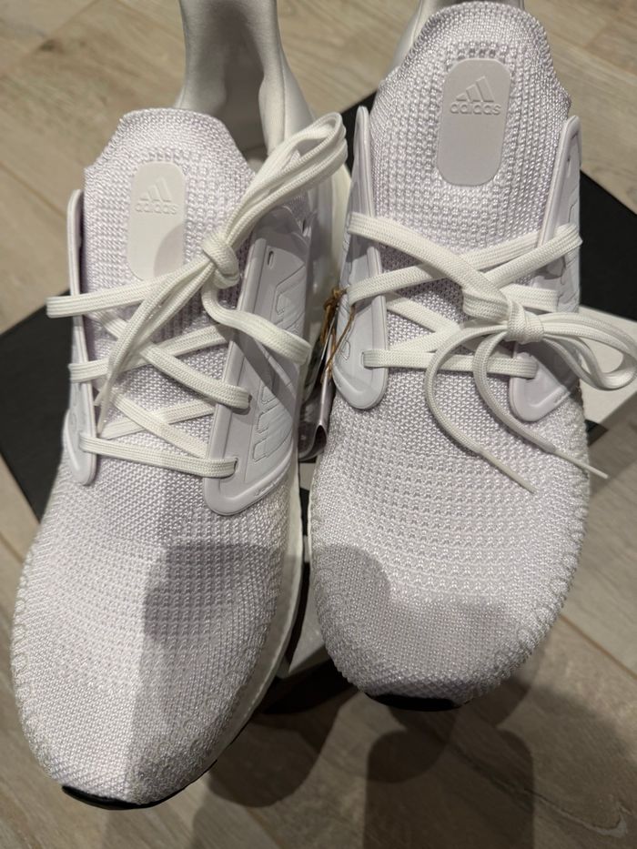 Adidas ultraboost 20 taille 44 - photo numéro 3