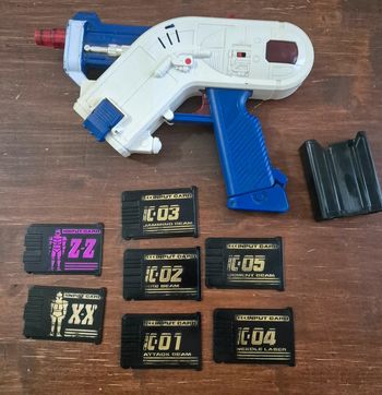 BeetleBorgs Metallix 1997 Data Laser pistolet