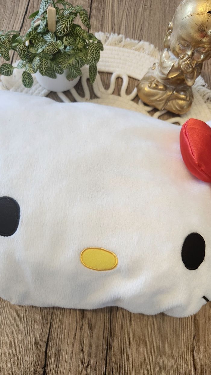 Coussin Hello Kitty Blanc - photo numéro 3