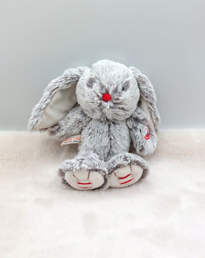 Peluche doudou lapin gris chiné blanc rouge Kaloo 25 cm sans les oreilles coeur