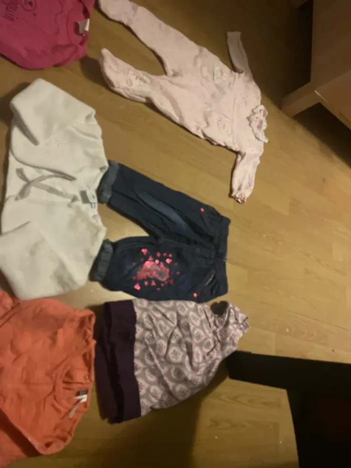 Lot de vêtements fille 3 mois