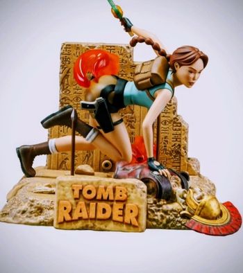Figurine Tomb Raider Lara Croft édition 96