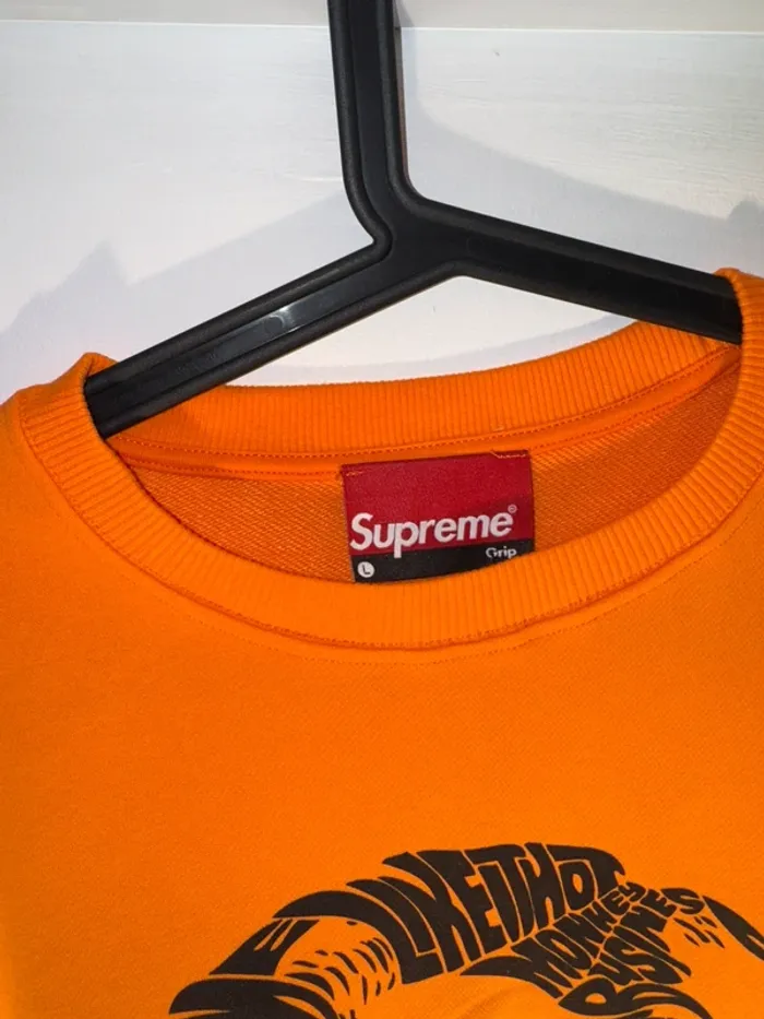 Pull Supreme Taille L - photo numéro 4