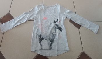 Tee shirt fille taille 5 ans