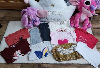 Lot vêtements fille 4 ans 🦄