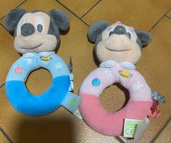 Doudou hochet Minnie Mickey marque Disney