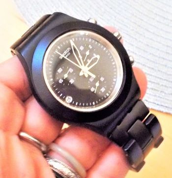 Montre SWATCH Sport "Full Blooded Smokey Black"