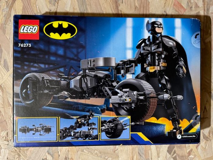 LEGO 76273 - La figurine de Batman à construire et la moto Bat-Pod - photo numéro 2