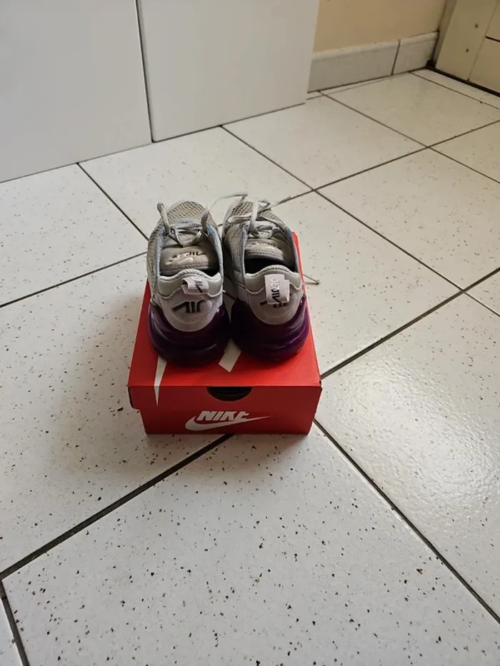 Nike air max 270 pointure 30 - photo numéro 3