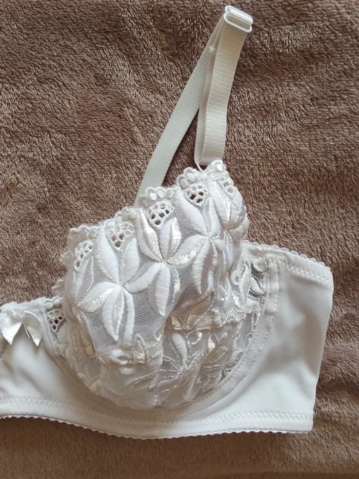 Superbe soutien gorge 🌹 - photo numéro 3