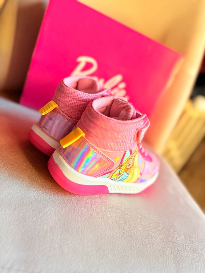 Basket lumineuse barbie - photo numéro 4