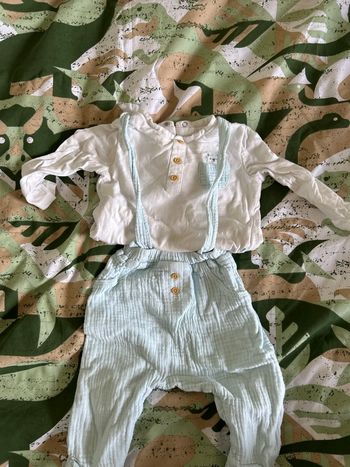 Tenue salopette bodi intégré 